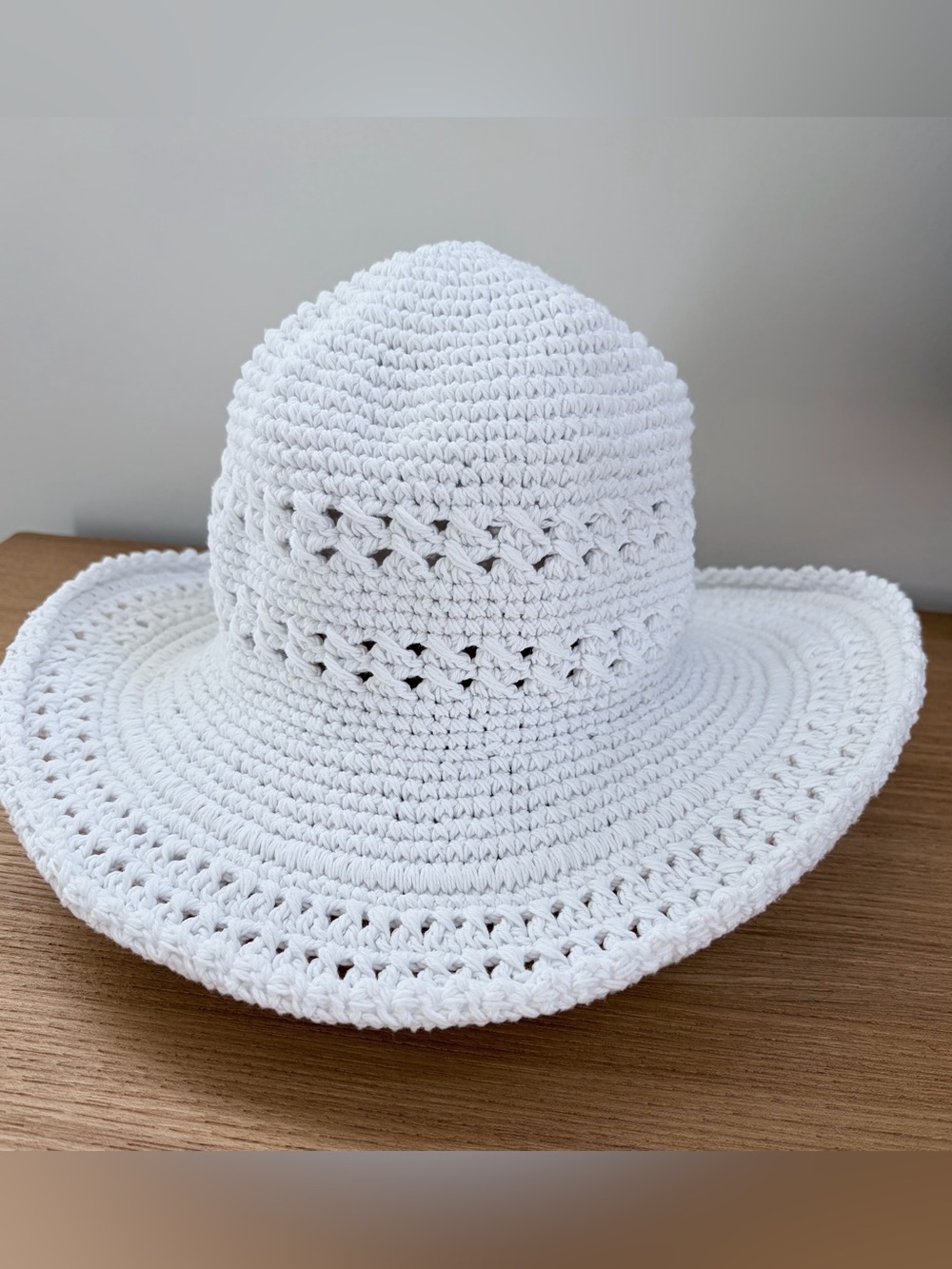 ON TREND White Cotton Crochet Bucket Hat